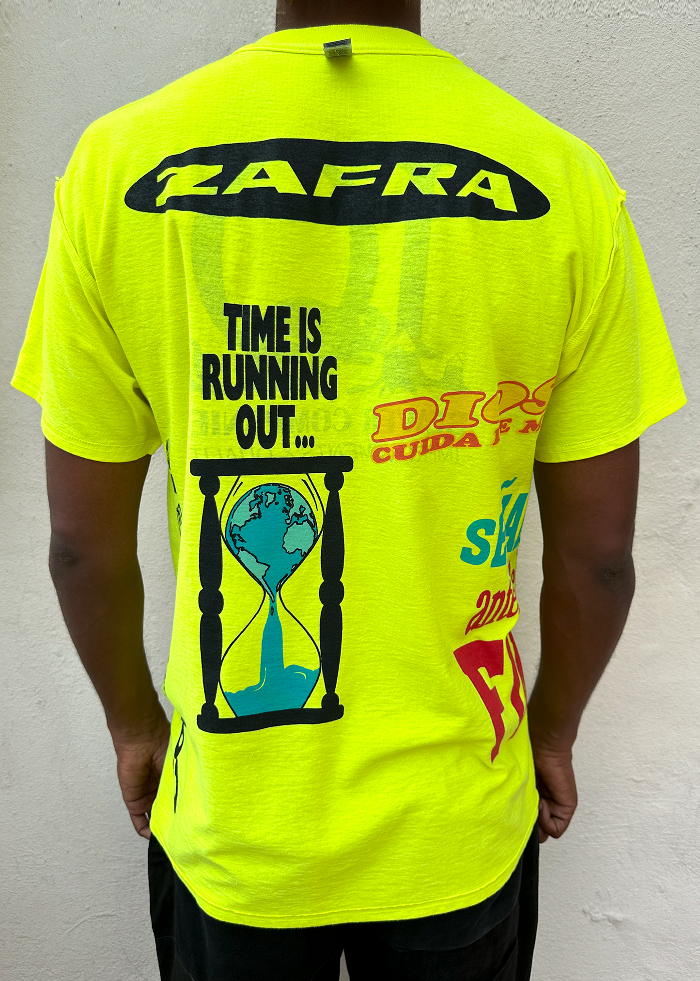 REMIX GRAPHIC TEE