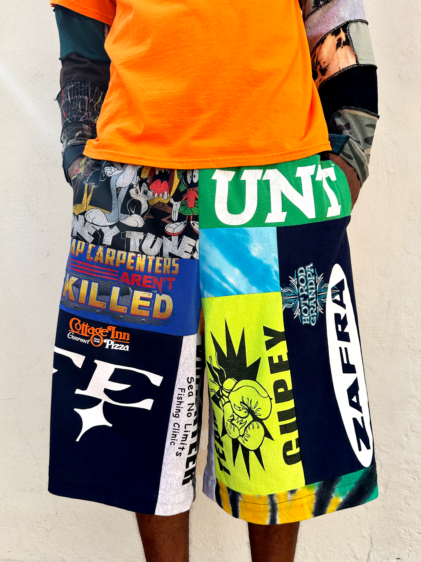 ZAFRA REMIX GRAPHIC SHORT
